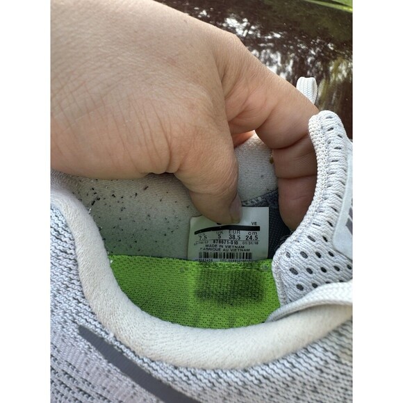 Nike Run Fast Light Weight Responsive Gray Shoes Low Top Lace Up USA Seller - Picture 7 of 9